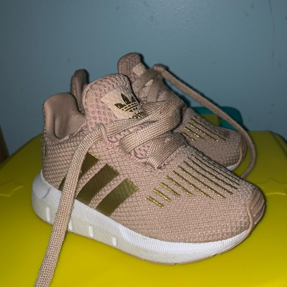 Adidas toddler sneakers